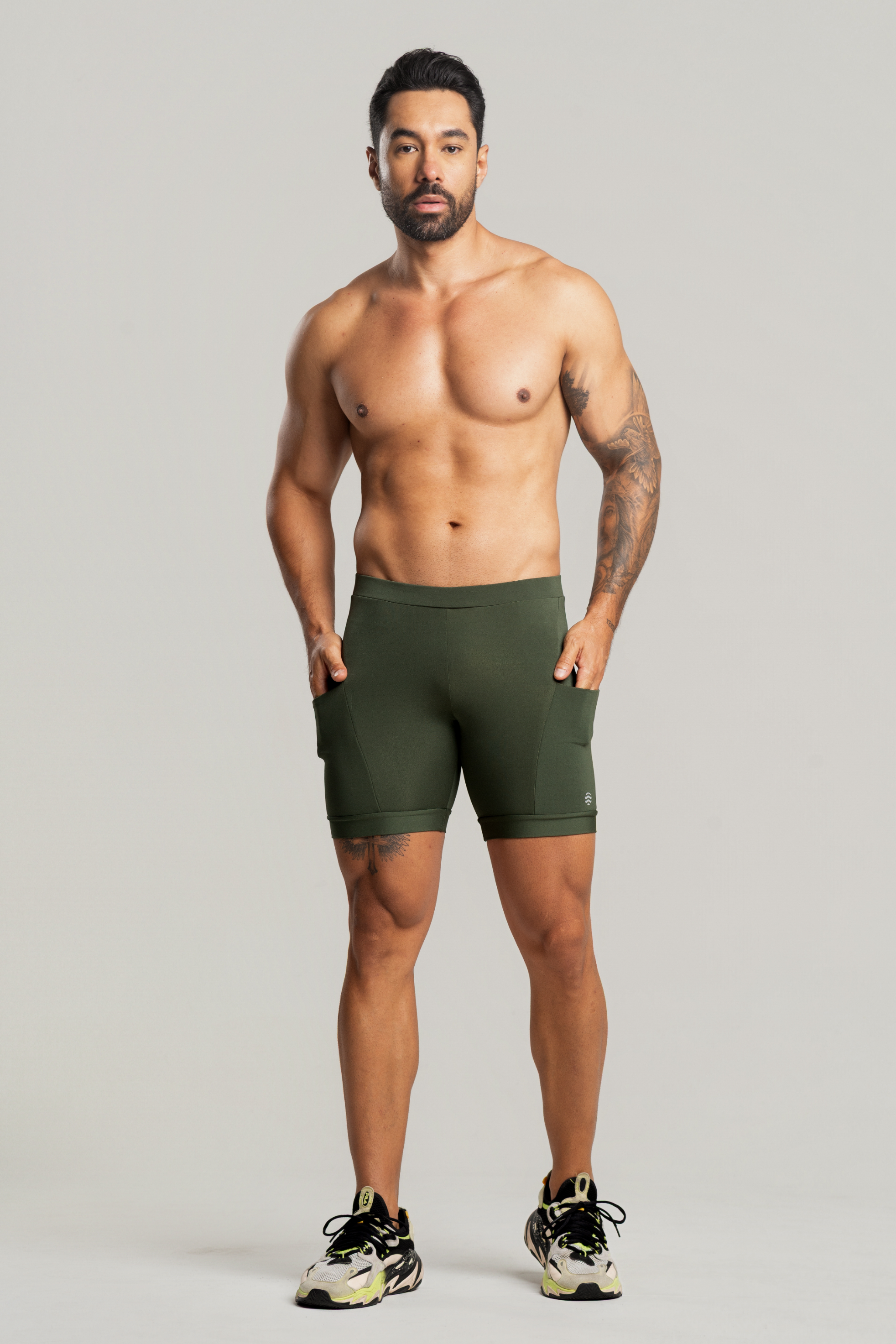 Bermuda de Compressão Masculina Verde Militar Personalizada