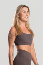 Top Feminino Fitness Conforto Suplex Poliamida Marrom
