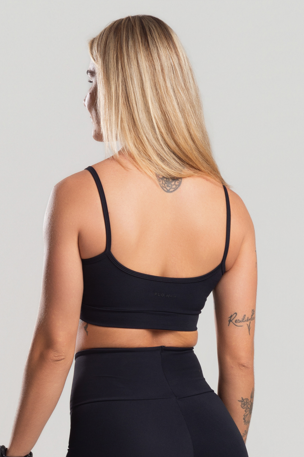 Top Feminino Fitness Conforto Suplex Poliamida Preto