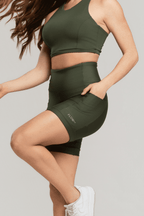 Short de Compressão Feminino Verde Militar