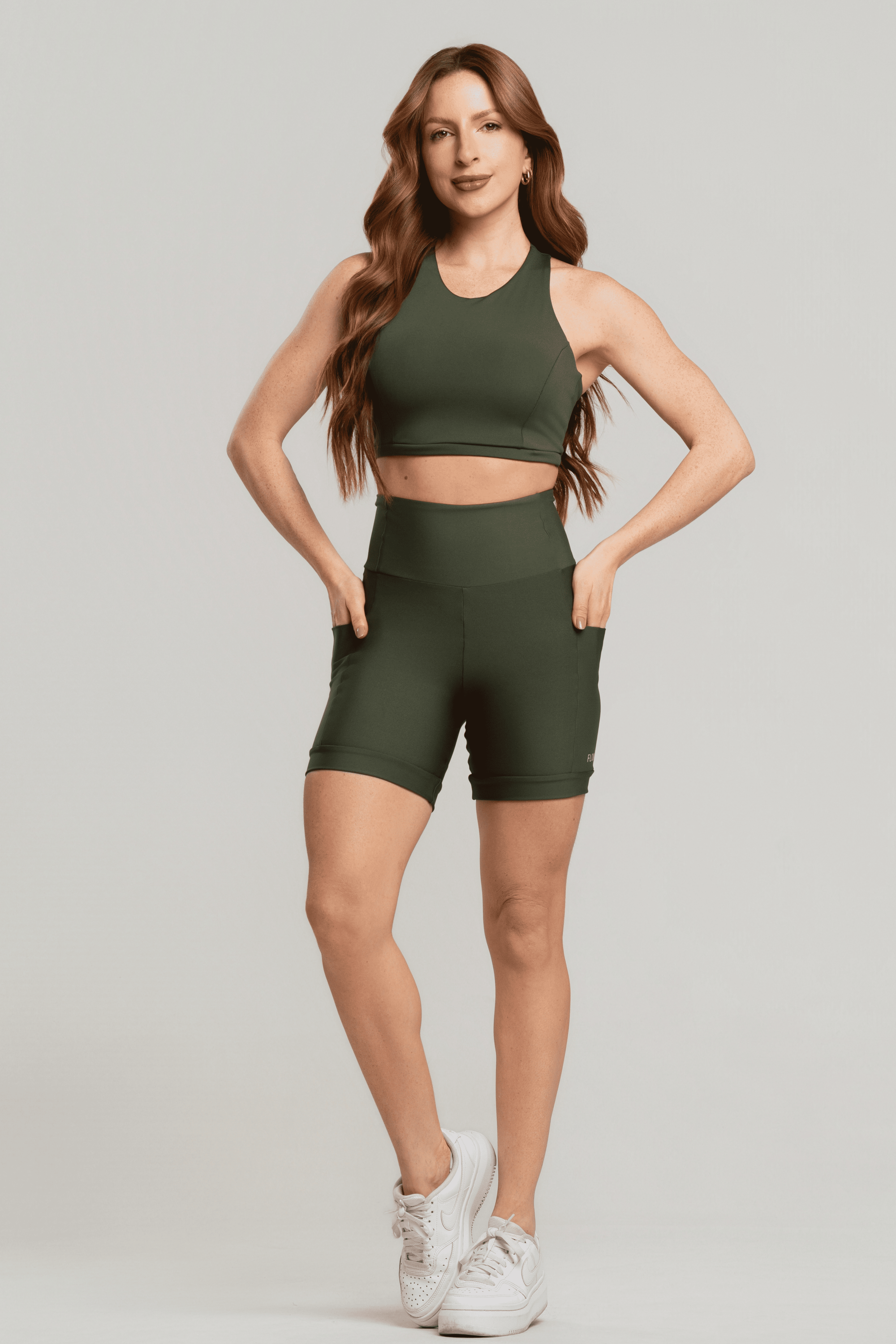 Conjunto de Compressão Feminino Verde Militar